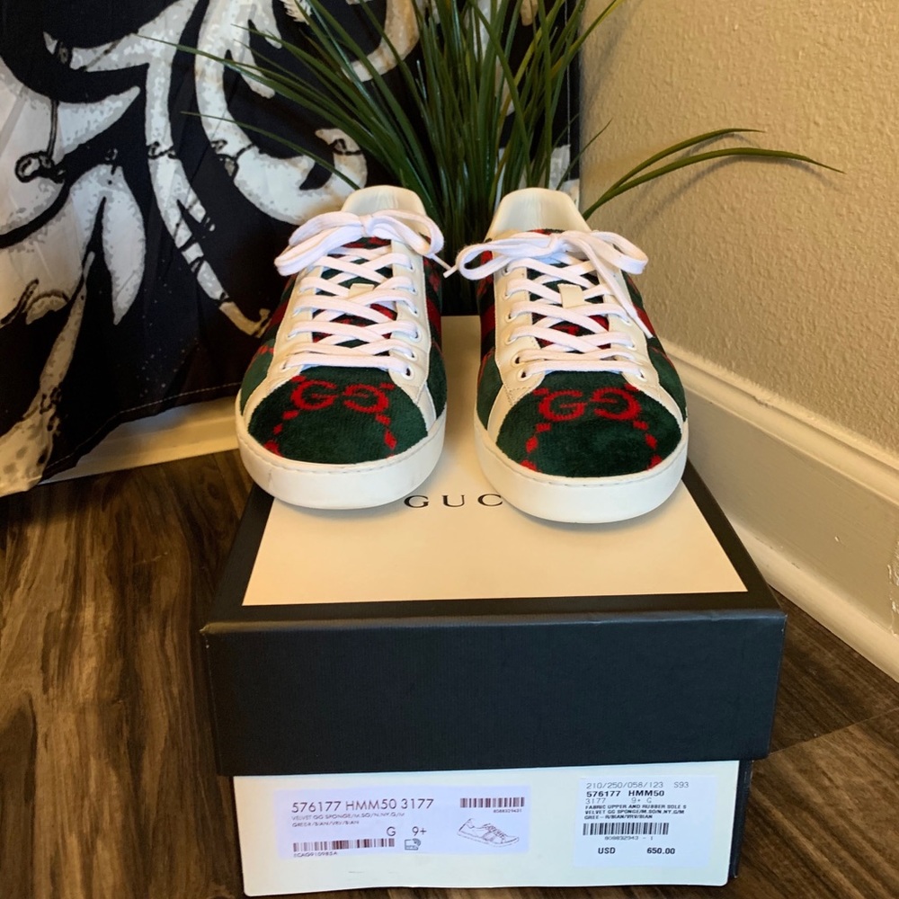 Men Gucci sneakers